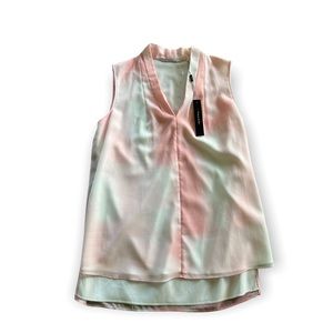 NWT T Tahari Edie V-Neck Sleeveless Top || Size XS